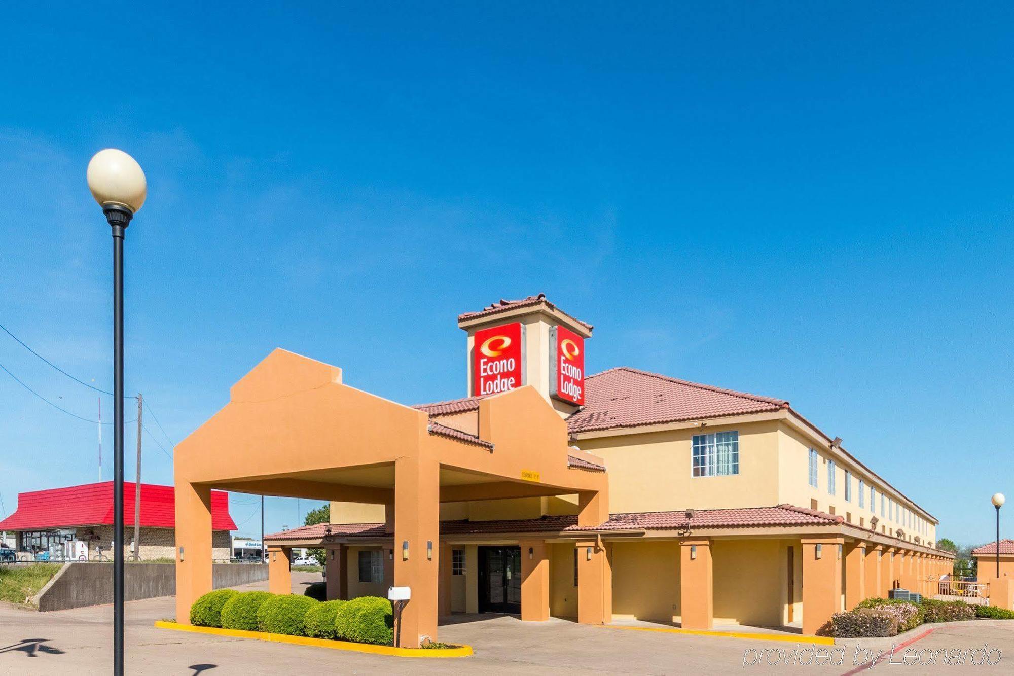Rodeway Inn Stephenville Exterior foto