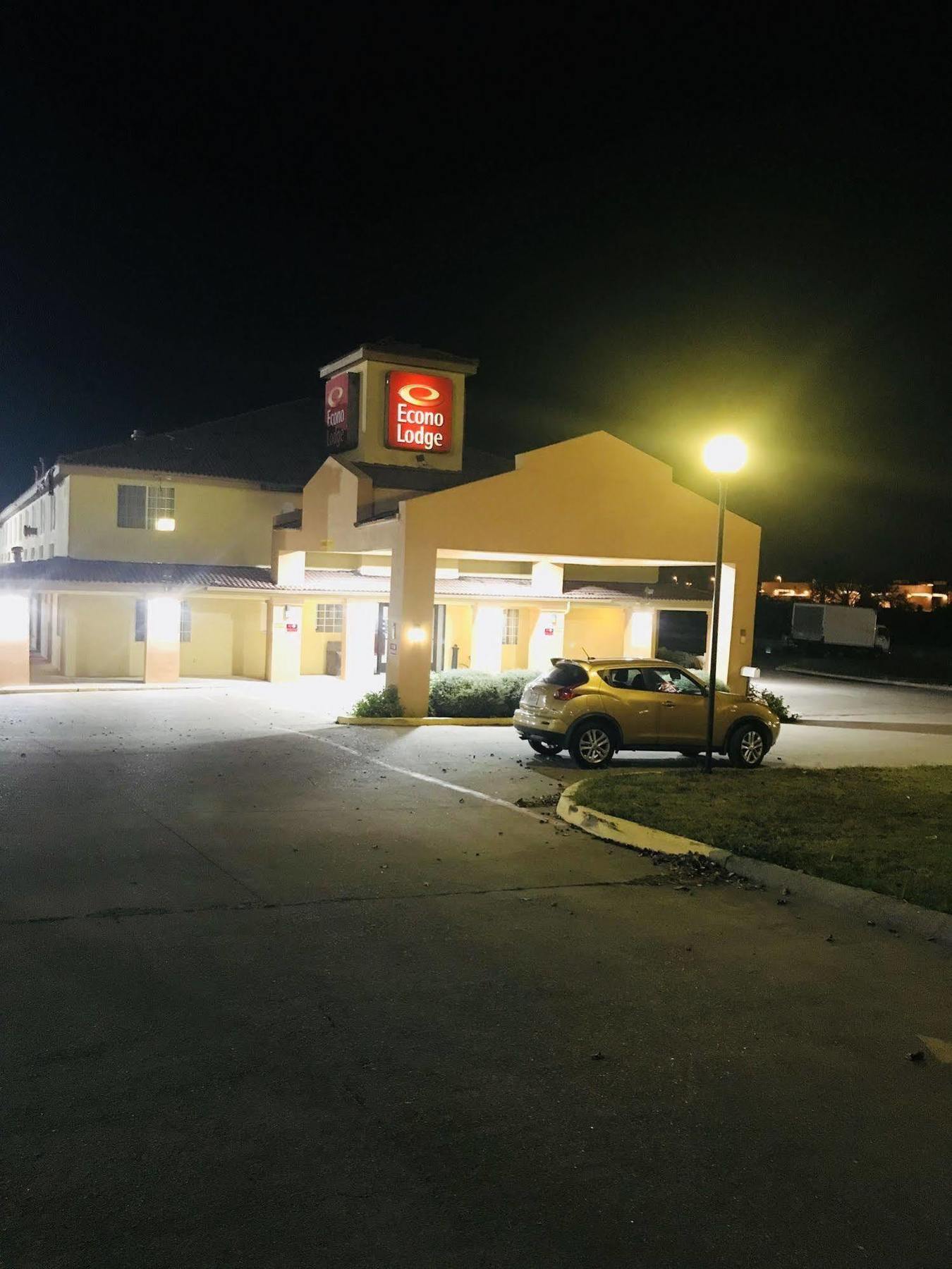 Rodeway Inn Stephenville Exterior foto